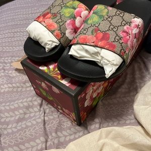 Gucci Bloom Sandals